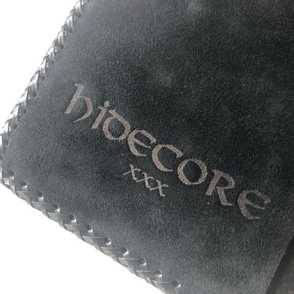 HIDECORE Hand Tooled IPad or Notepad Holder - Picture 4 of 6